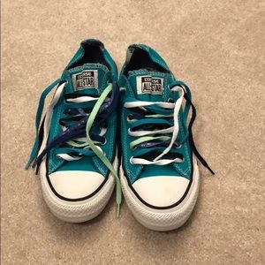Women’s converse size 7